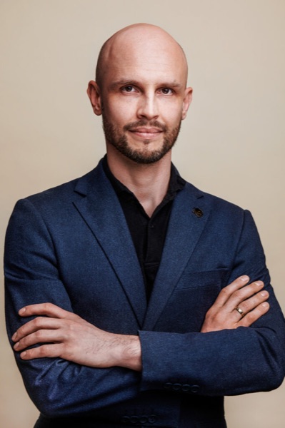 dr Mikołaj Golubiewski